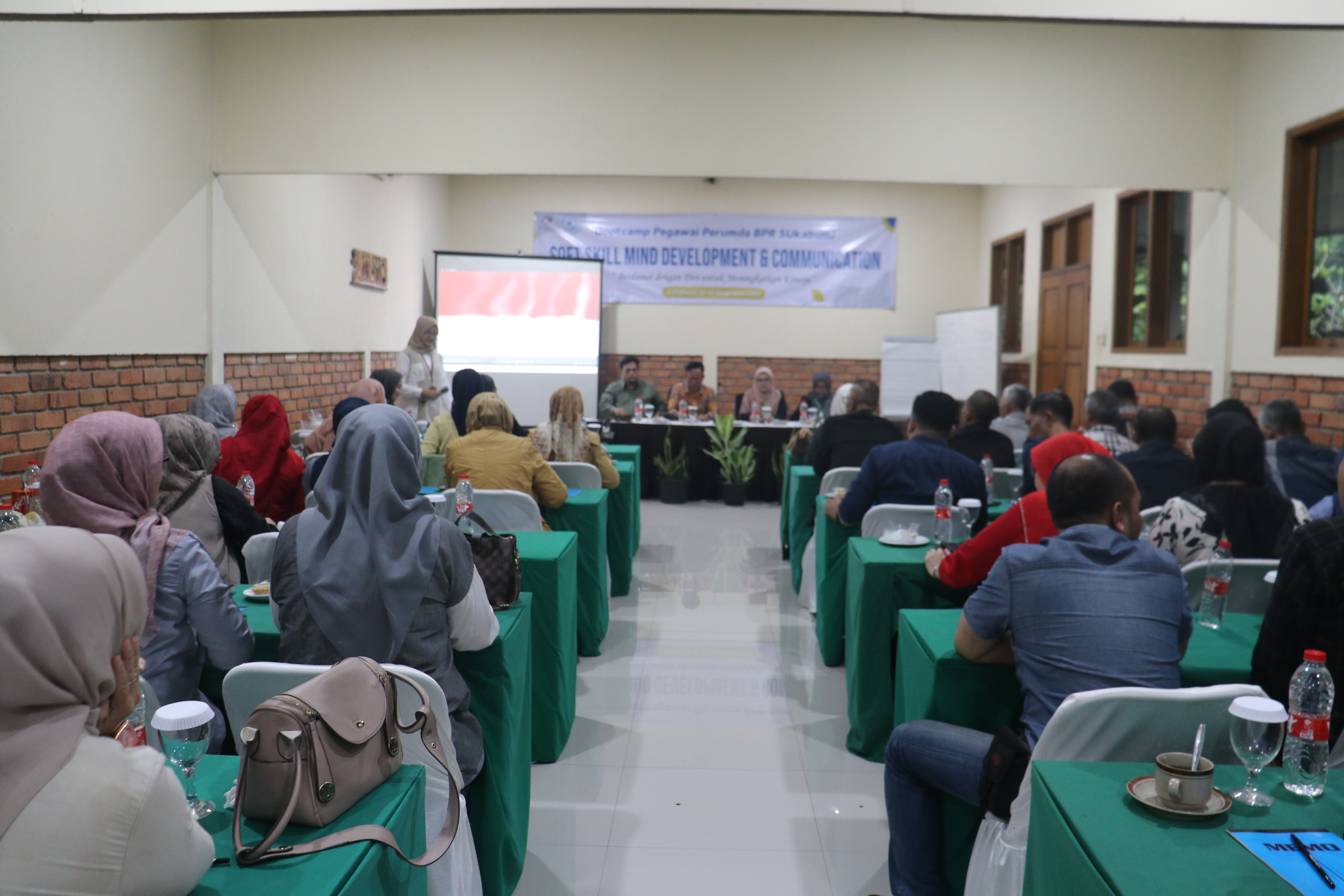 Bootcamp Pegawai Perumda BPR Sukabumi: Tingkatkan Soft Skill dan Produktivitas Melalui "Berdamai dengan Diri"