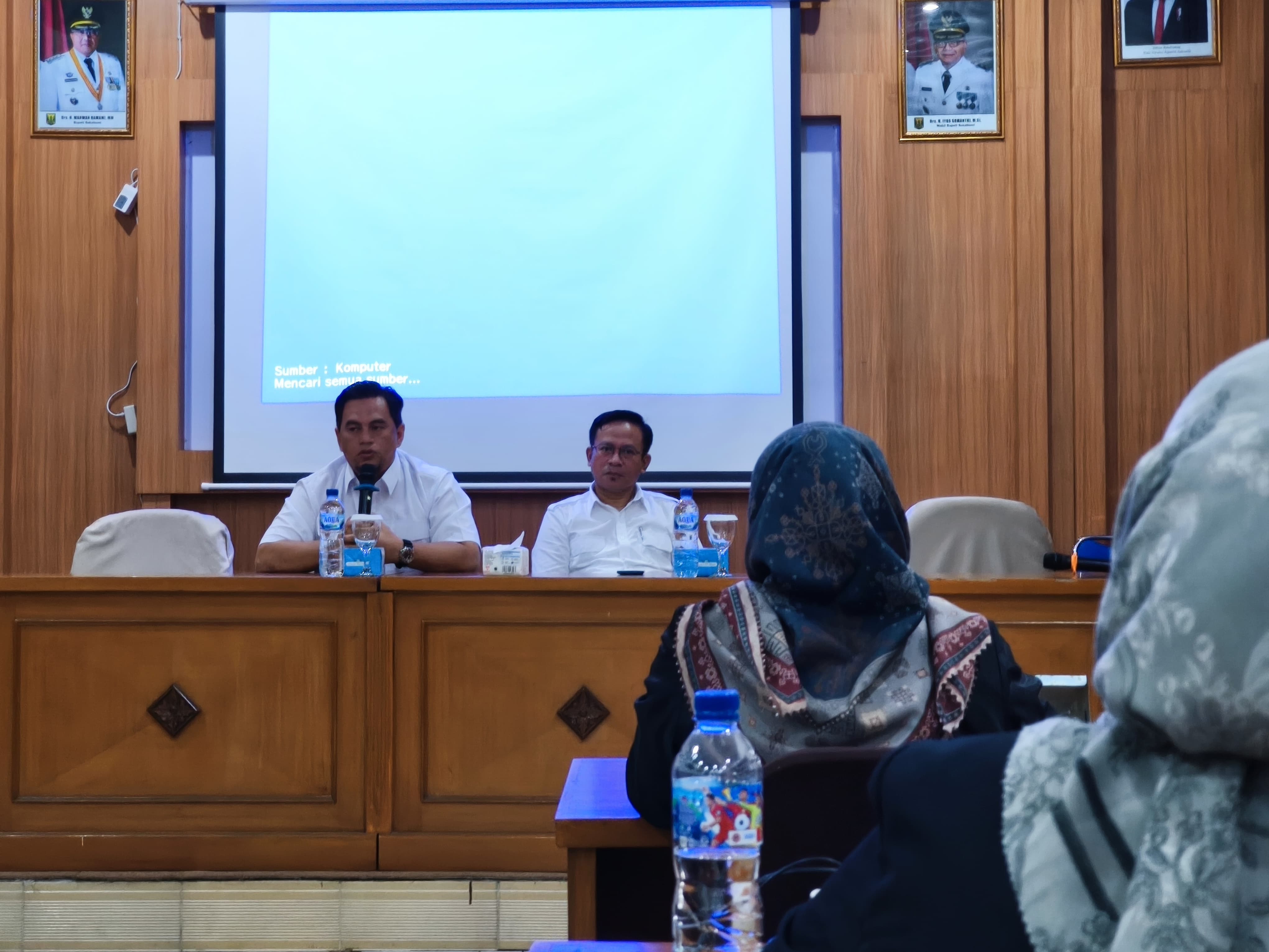 Sosialisasi Aplikasi INDRY dan Akuntansi Biaya di Tengah Hujan, Perumda BPR Sukabumi Sukses Gelar Pelatihan