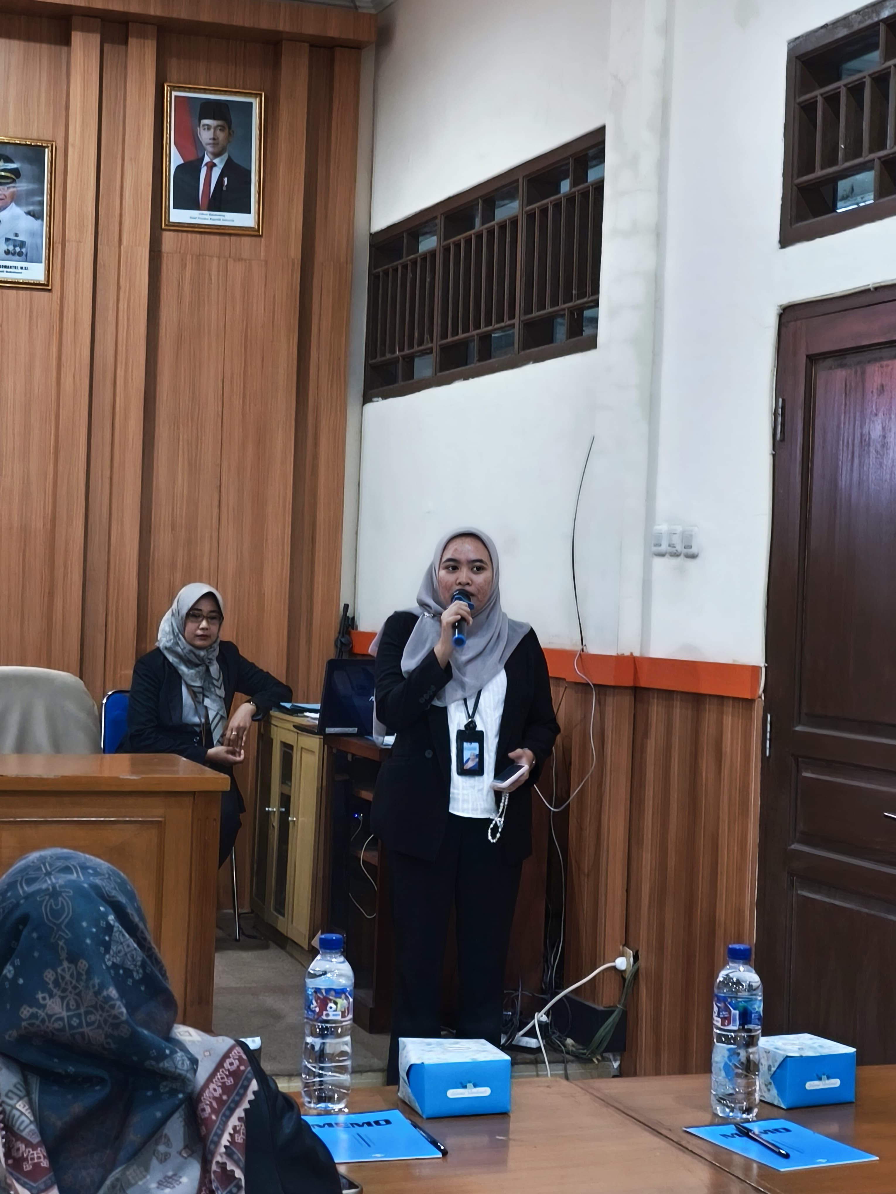 Sosialisasi Aplikasi INDRY dan Akuntansi Biaya di Tengah Hujan, Perumda BPR Sukabumi Sukses Gelar Pelatihan